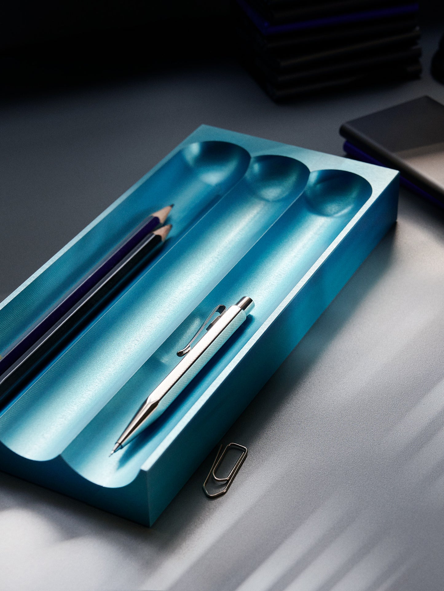 Flute pencil tray ice blue